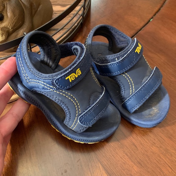 teva navy sandals